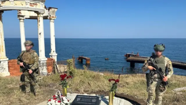 На острові Зміїний відкрили меморіал Небесний ДОЗОР