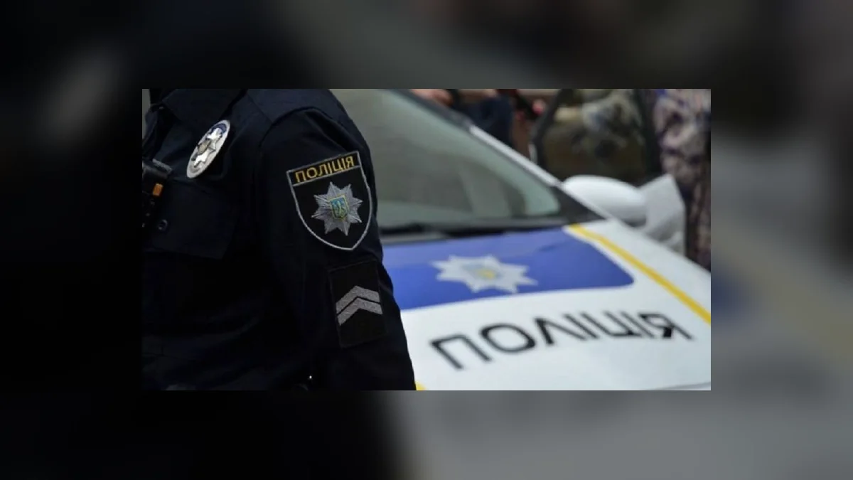 У селищі Бессарабське п'яний водій протаранив авто поліції: постраждала слідча