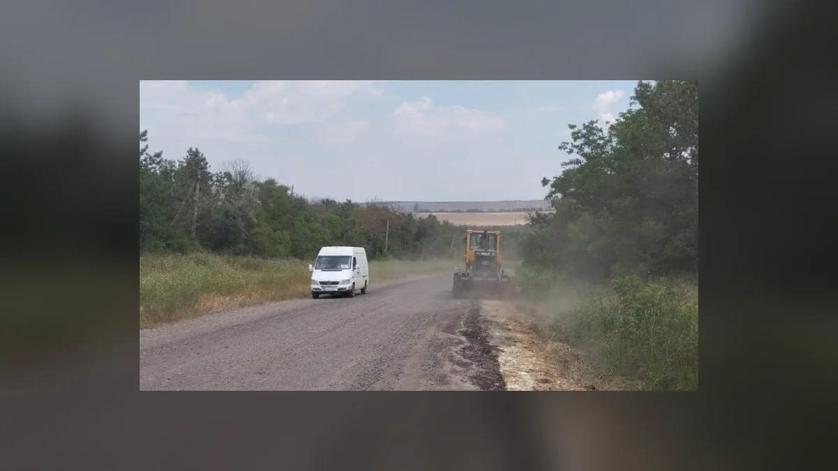 У Буджацькій громаді 4 села ризикують опинитися в ізоляції через розбиту дорогу
