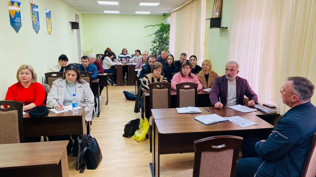 У Роздільній обговорили опалення шкіл, харчування учнів та захист від булінгу