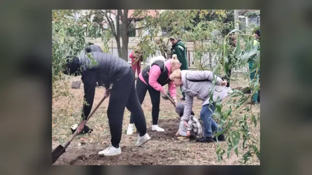 В Одесі висадили пам’ятні дерева на 9-й станції Фонтану та в парку Перемоги