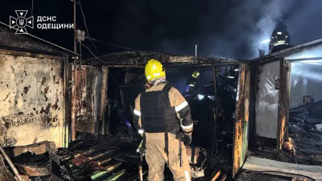 В Одеській області війська РФ двічі вдарили по місцю гасіння пожежі