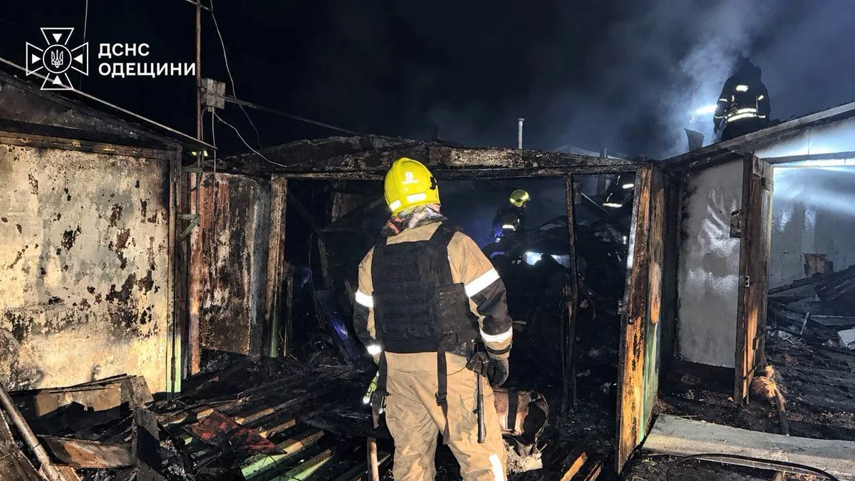 В Одеській області війська РФ двічі вдарили по місцю гасіння пожежі
